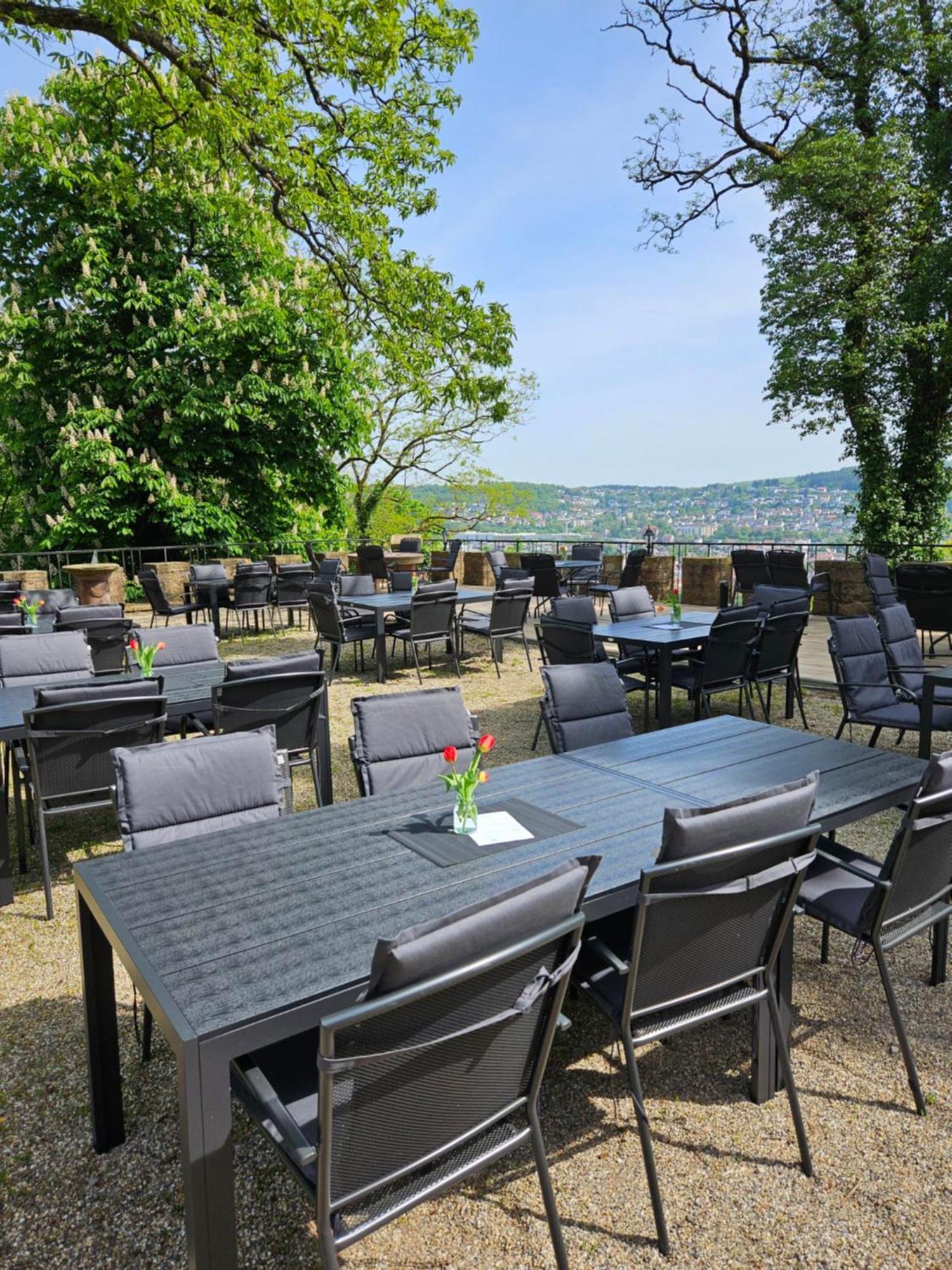Eventlocation & Hotel Schloss Neuburg Obrigheim Exterior foto